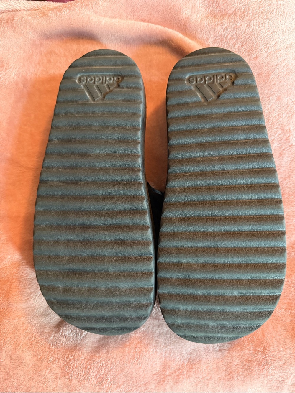 Adidas platform sandal size 8 - Picture 3 of 3